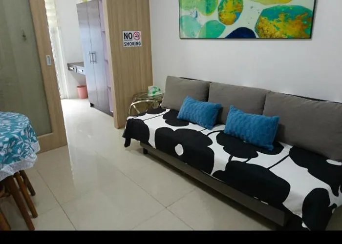 Pensión J&j Staycation, Near Mall Of Manila